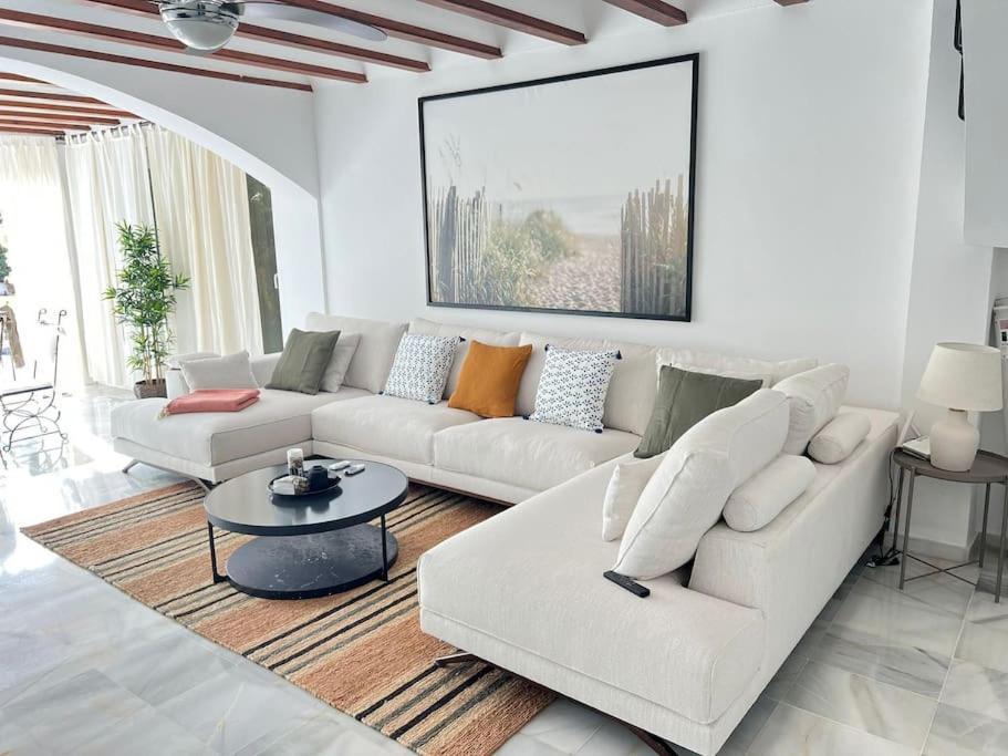 Stylish Spanish 3 Bd Townhouse On The Golden Mile Marbella Exterior photo