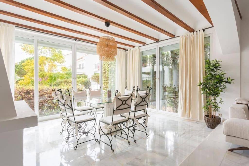 Stylish Spanish 3 Bd Townhouse On The Golden Mile Marbella Exterior photo