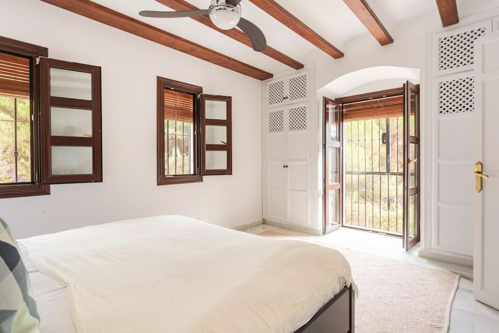 Stylish Spanish 3 Bd Townhouse On The Golden Mile Marbella Exterior photo